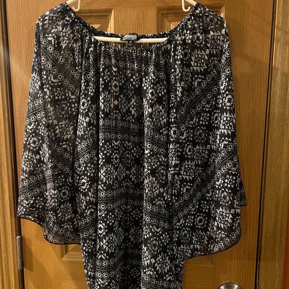 Black And White Patterned Blouse - image 1